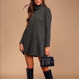 Lulus green turtleneck dress